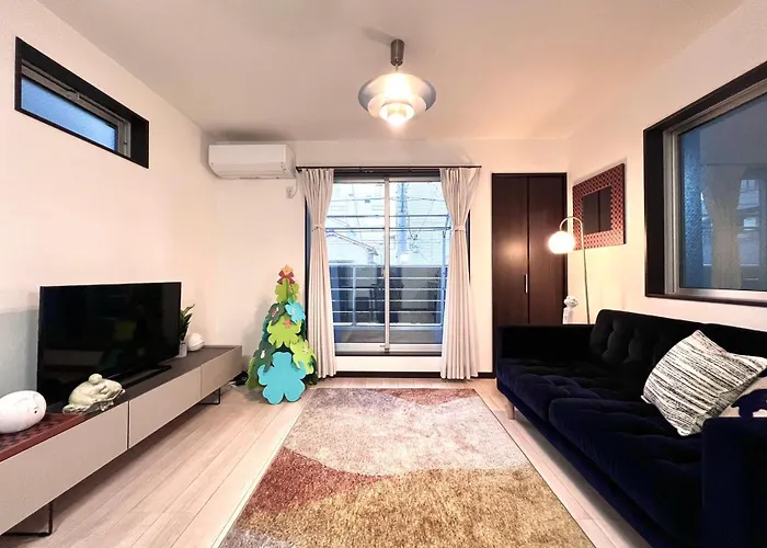 Xy-Ikebukuro House